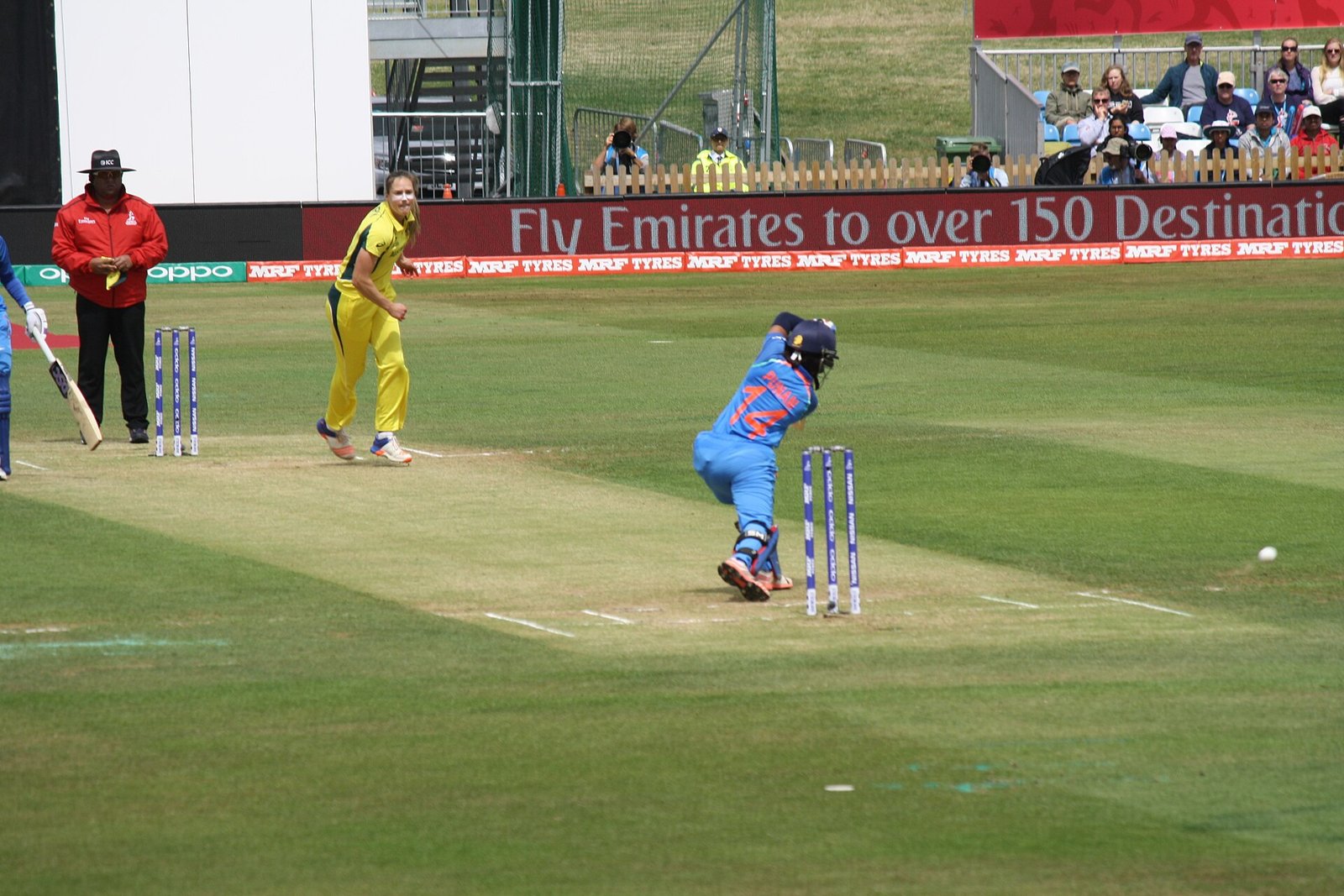 Punam Raut batting at the 2017 Women's Cricket World Cup (Wikimedia Commons file IMG_2691)