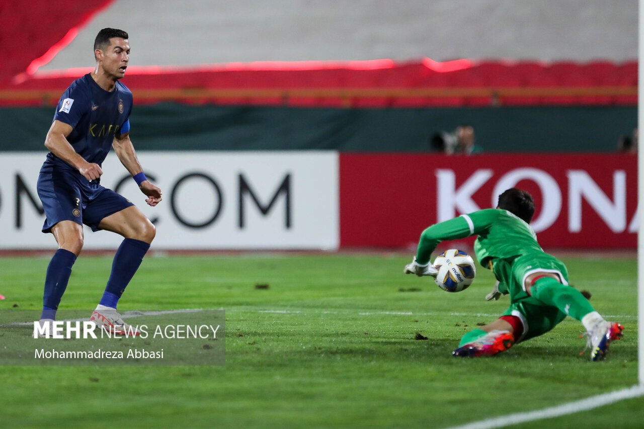 Cristiano Ronaldo in Al Nassr's kit in Tehran, September 2023.